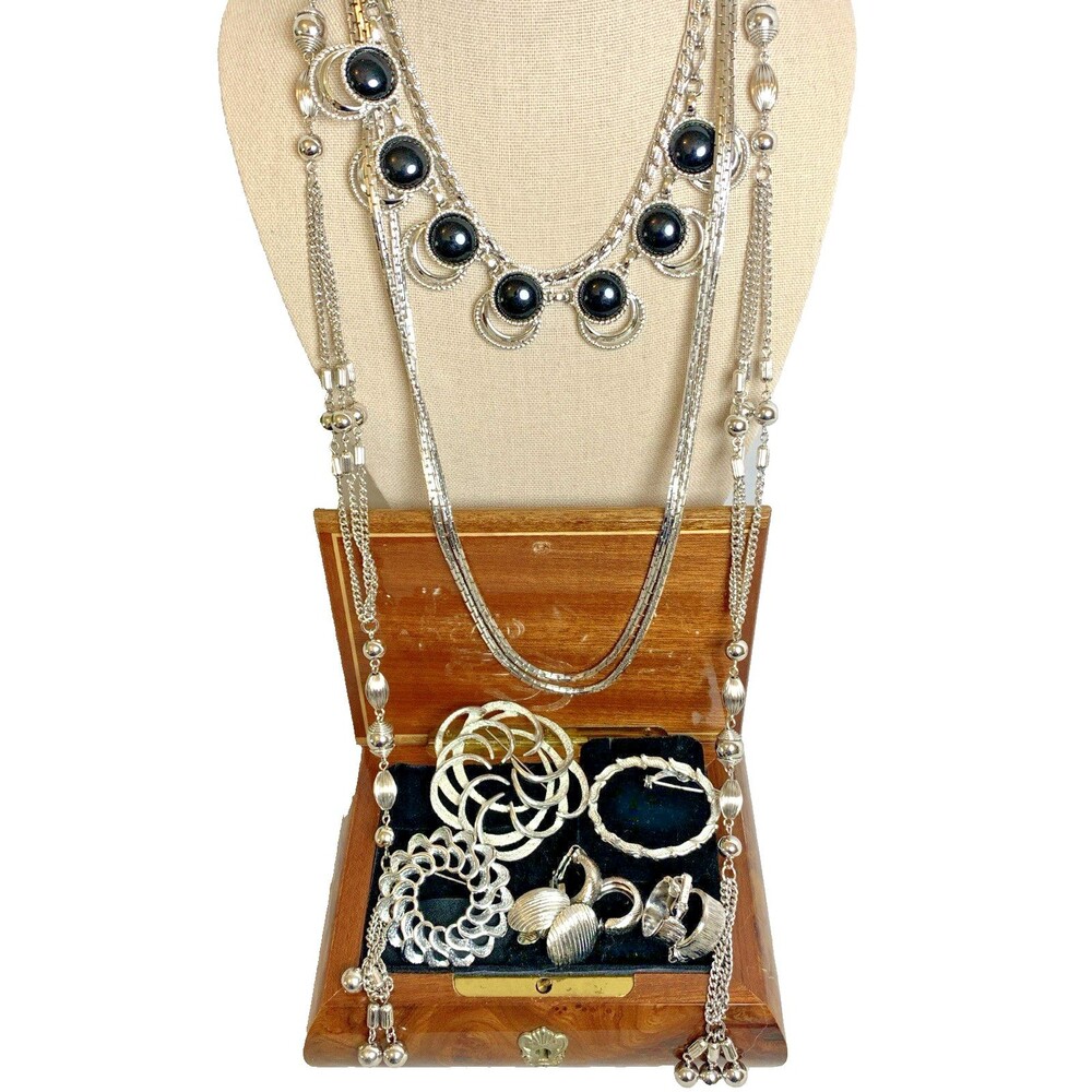 Vintage Signed Silver Tone Jewelry Lot 10pc Monet Sarah Coventry Necklace Brooch